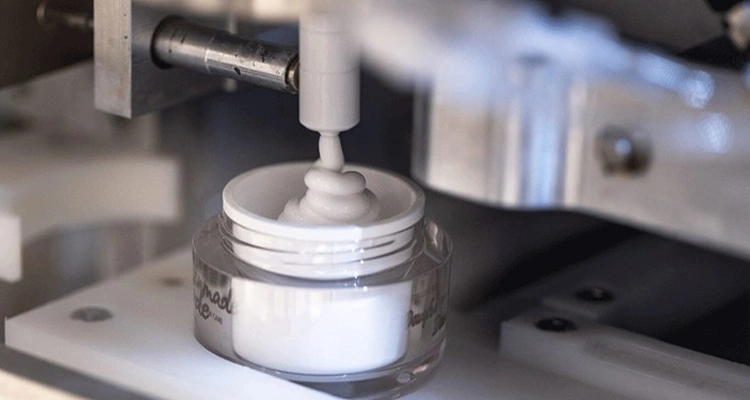 دستگاه پرکن کرم